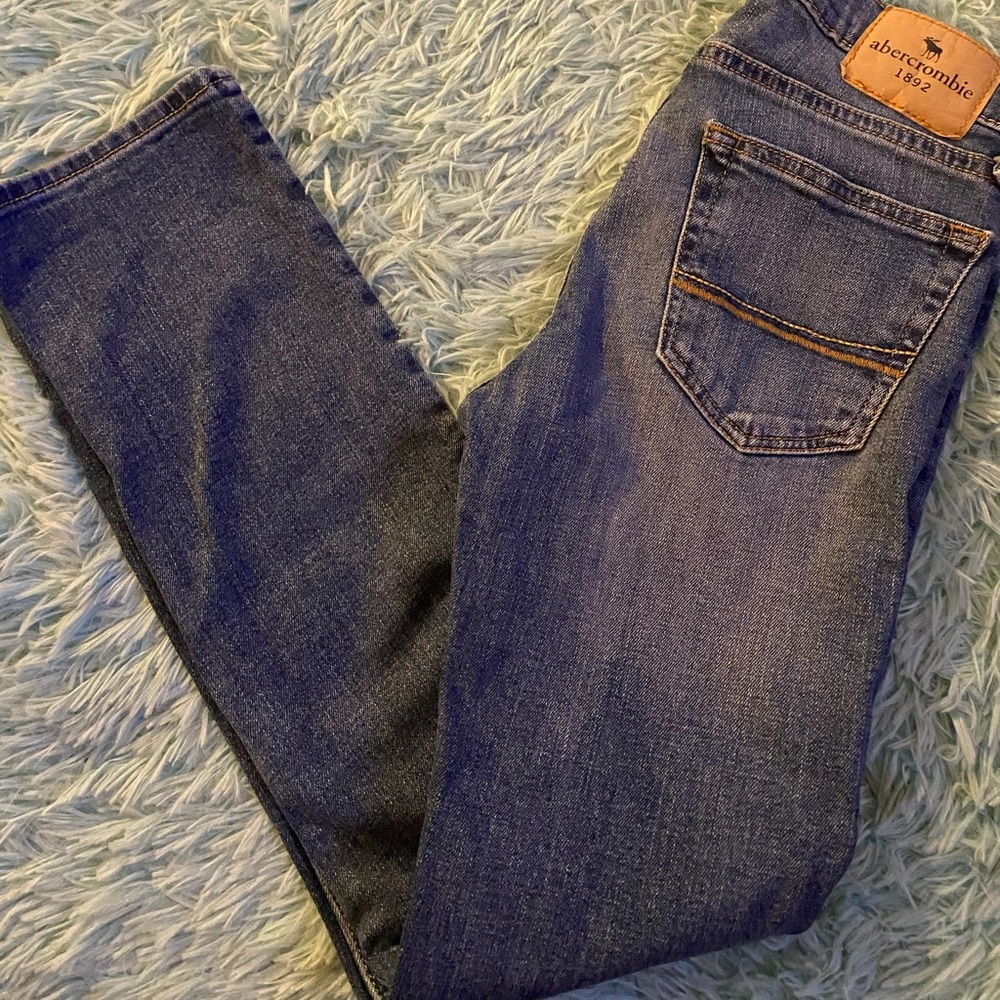 Boys Abercrombie kids skinny jeans. Size 11/12